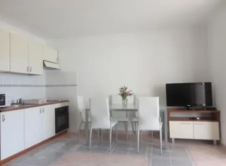 Apartment Pearl Rogoznica *