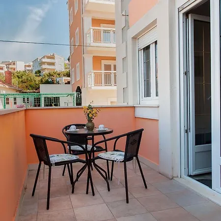 Apartment Pearl Rogoznica